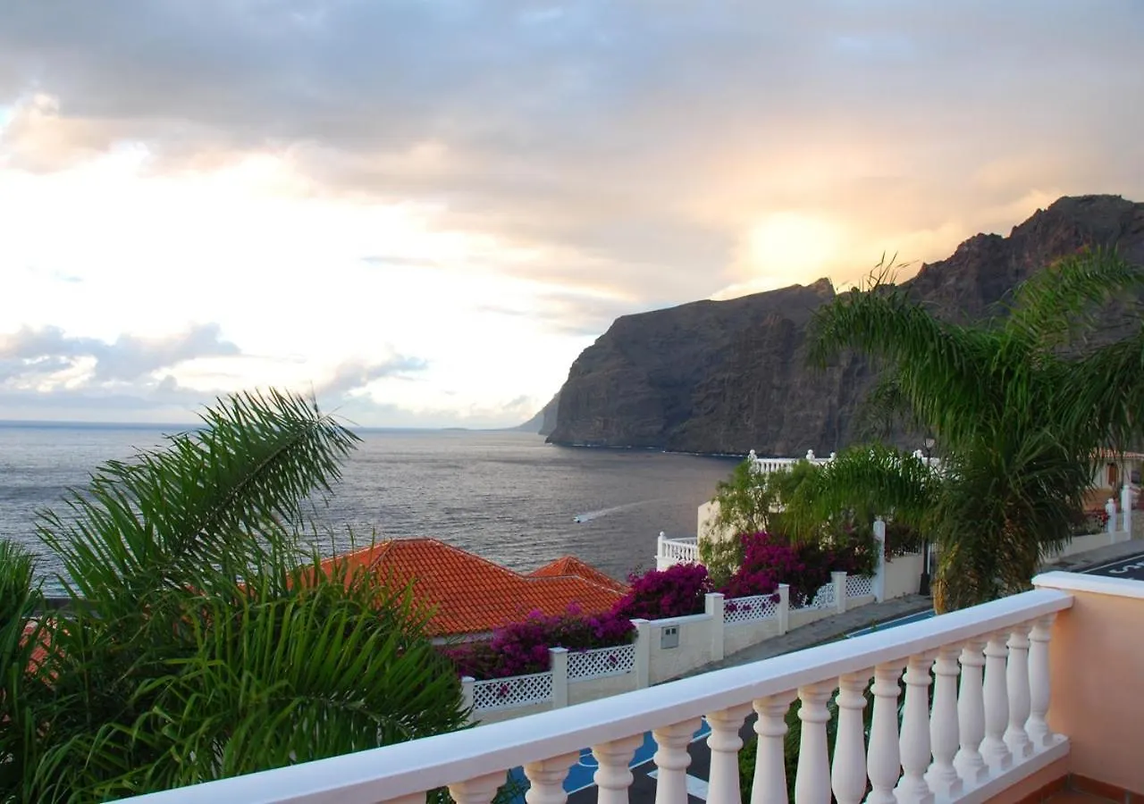 Panoramic Ocean View Apartment 아칸티라도